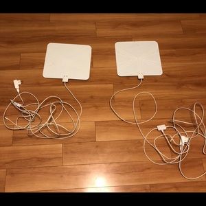 2 Amazon Basics Ultra-Thin Indoor HDTV Antennas